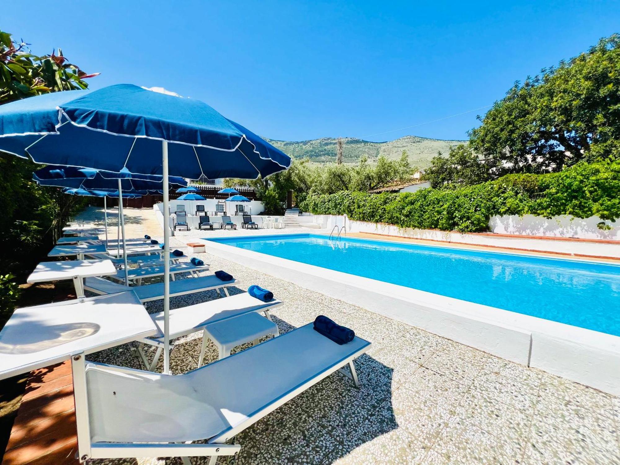 Villa Giada Карини Экстерьер фото