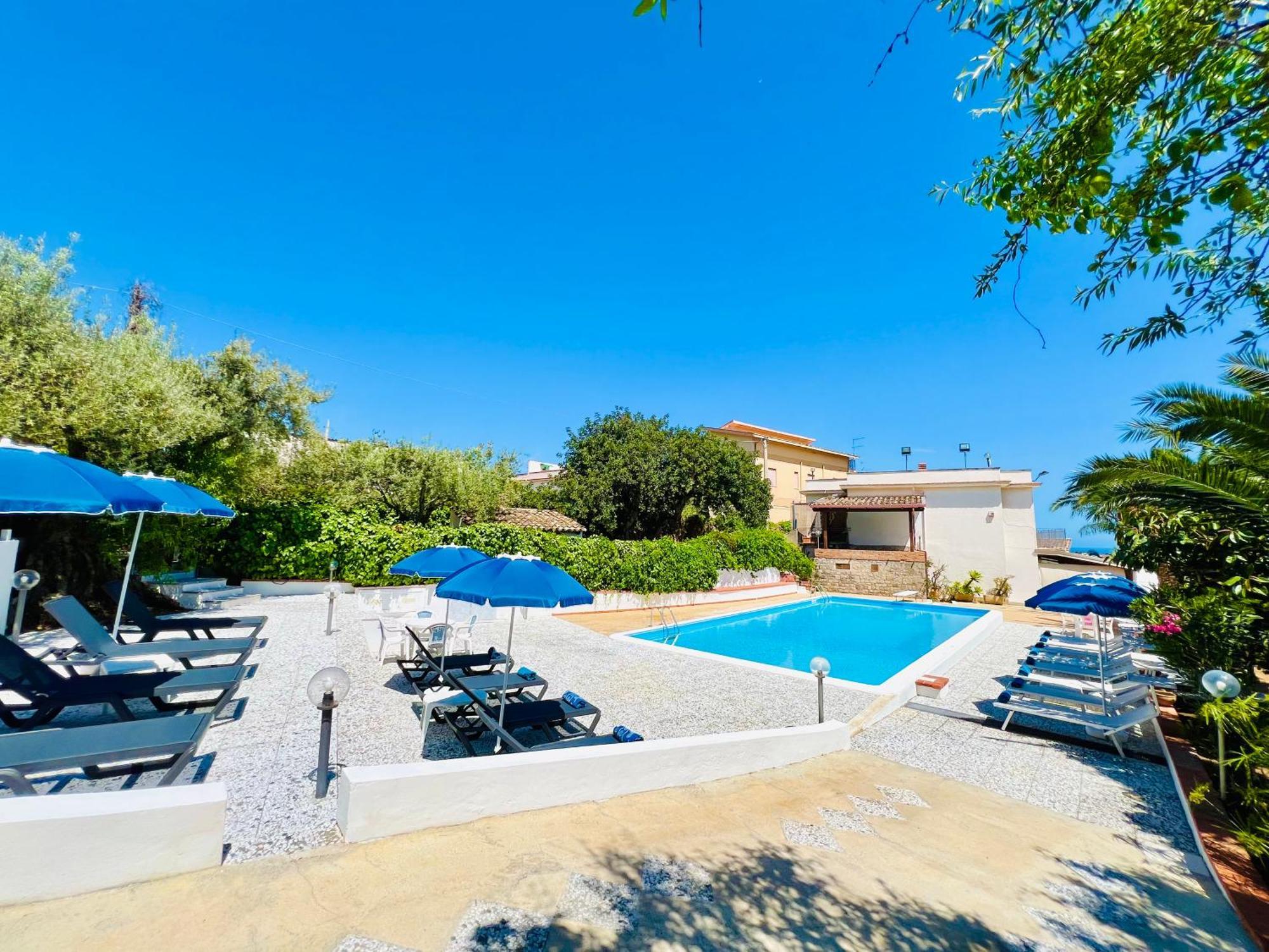Villa Giada Карини Экстерьер фото